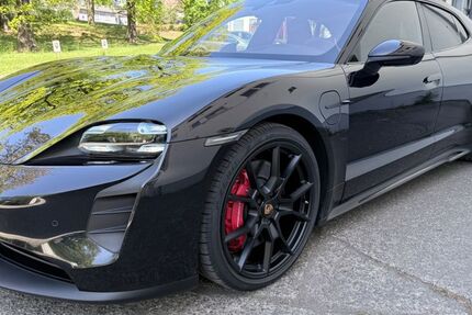 Porsche Taycan 114.900 km 65.900 &euro; Gießen 35394
