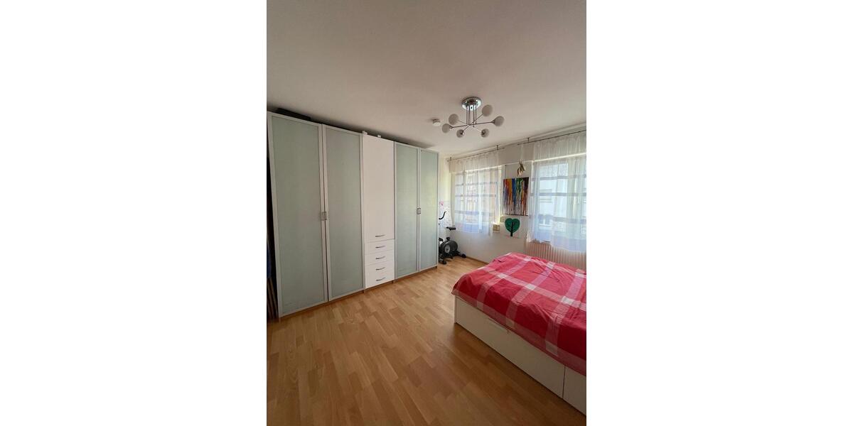 Etagenwohnung Stuttgart Vaihingen - 4 Zimmer, 94 m&sup2;, 1.850&euro; | Angebot:26677371