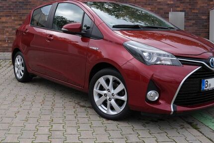Toyota Yaris 115.000 km 9.600 € Berlin 14193