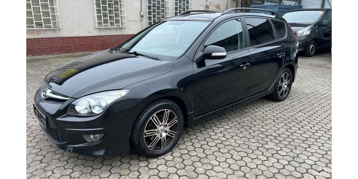 Hyundai i30 198.000 km 2.300 &euro; Saarbrücken 66128