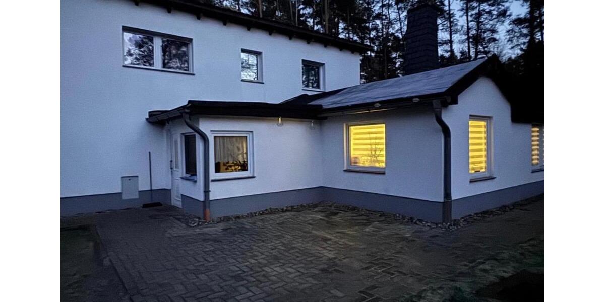 Einfamilienhaus Finsterwalde - 4 Zimmer, 120 m&sup2;, 1.100&euro; | Angebot:25979335