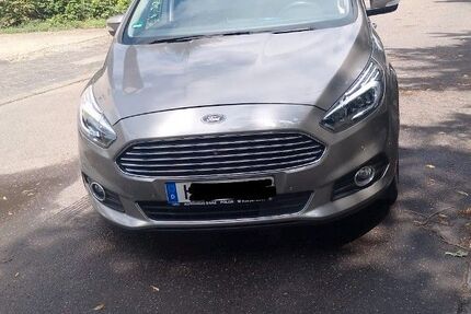 Ford S-Max 198.000 km 12.500 &euro; Hanau 63450