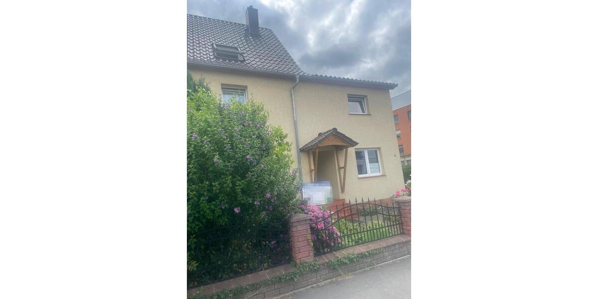 Reihenhaus Holzminden - 6.5 Zimmer, 178 m&sup2;, 280.000&euro; | Angebot:27115096