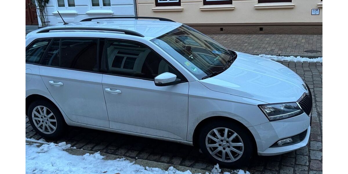 Skoda Fabia 110.000 km 9.900 &euro; Hamburg 22359