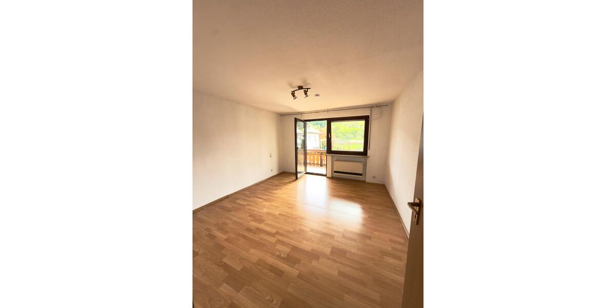Etagenwohnung Nufringen - 3.5 Zimmer, 102 m&sup2;, 1.190&euro; | Angebot:26131512