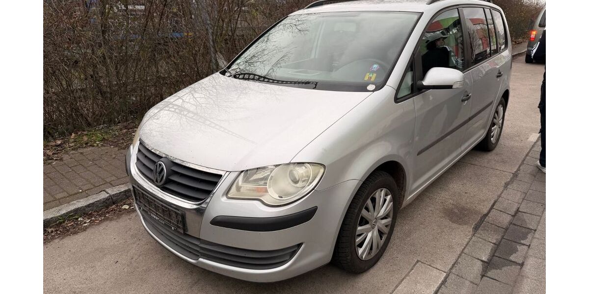 VW Touran 290.000 km 1.900 &euro; Göttingen 37077