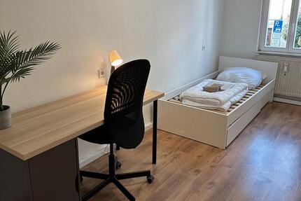Wohnung Buckenhof - 9 Zimmer, 17 m&sup2;, 495&euro; | Angebot:26211452