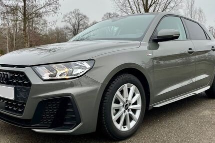 Audi A1 17.600 km 25.400 &euro; München 80999