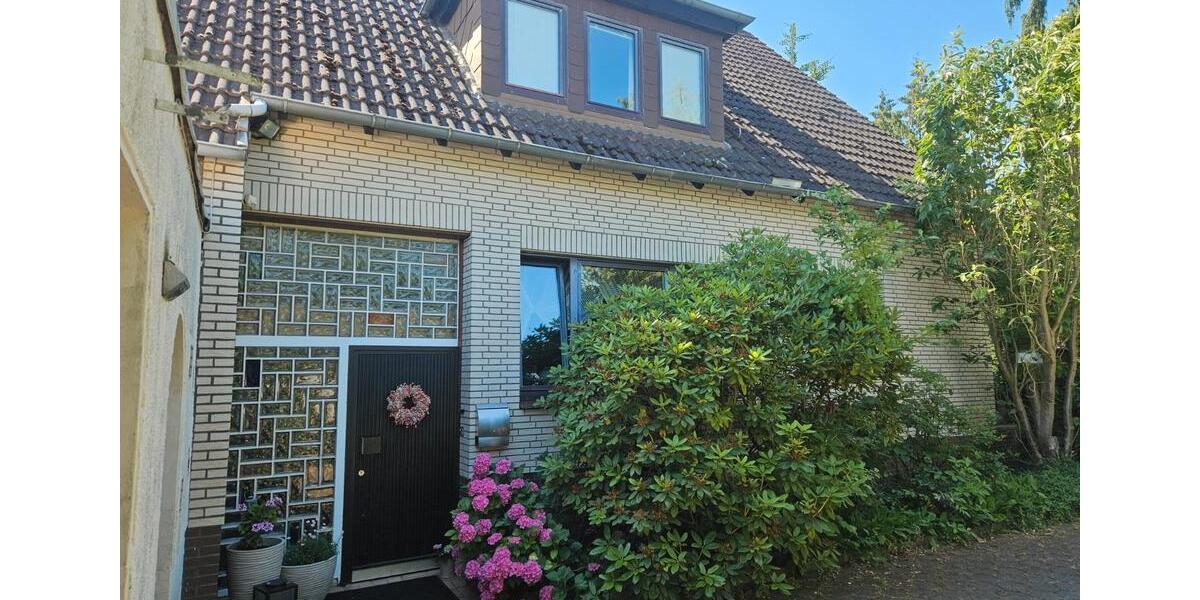 Mehrfamilienhaus, Wohnhaus Emmerthal - 10 Zimmer, 241 m&sup2;, 345.000&euro; | Angebot:27092857