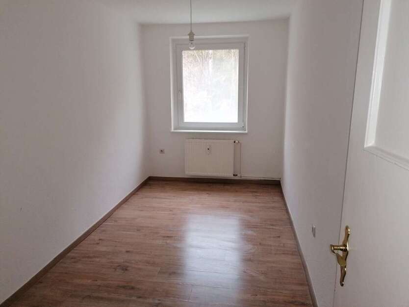 Renovierte 4 Zimmer Wohnung mit EBK in der Waldsiedlung 4 zimmer