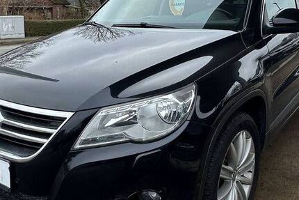 VW Tiguan 216.000 km 6.499 &euro; Heide 25746