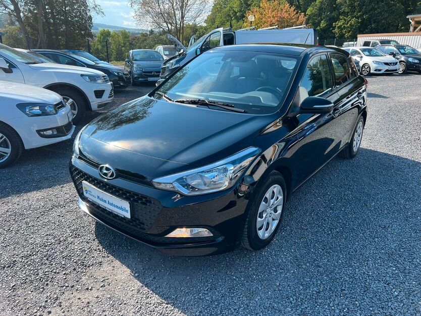 Hyundai i20 61.200 km 9.900 € Nimritz 07381