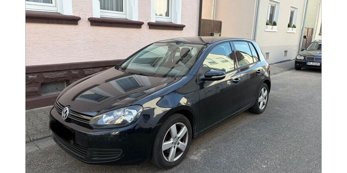 VW Golf 182.000 km 3.900 &euro; Waldsee 67165