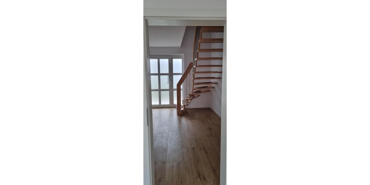 Villa Brück - 5.5 Zimmer, 198 m&sup2;, 2.390&euro; | Angebot:25282259