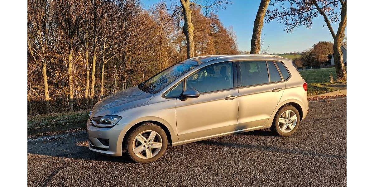 VW Golf Sportsvan 63.500 km 14.900 &euro; Döbeln 04720