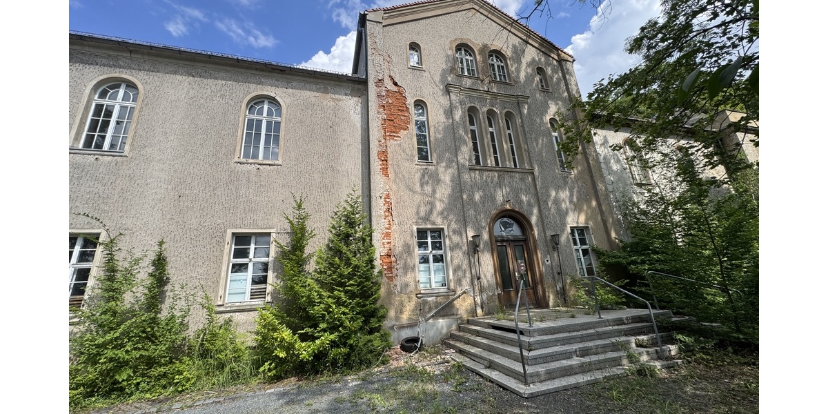 ehemaliges Pionierhaus - Sanierungsobjekt - - Mehrfamilienhaus, Wohnhaus Gera Pforten | Angebot:27083172
