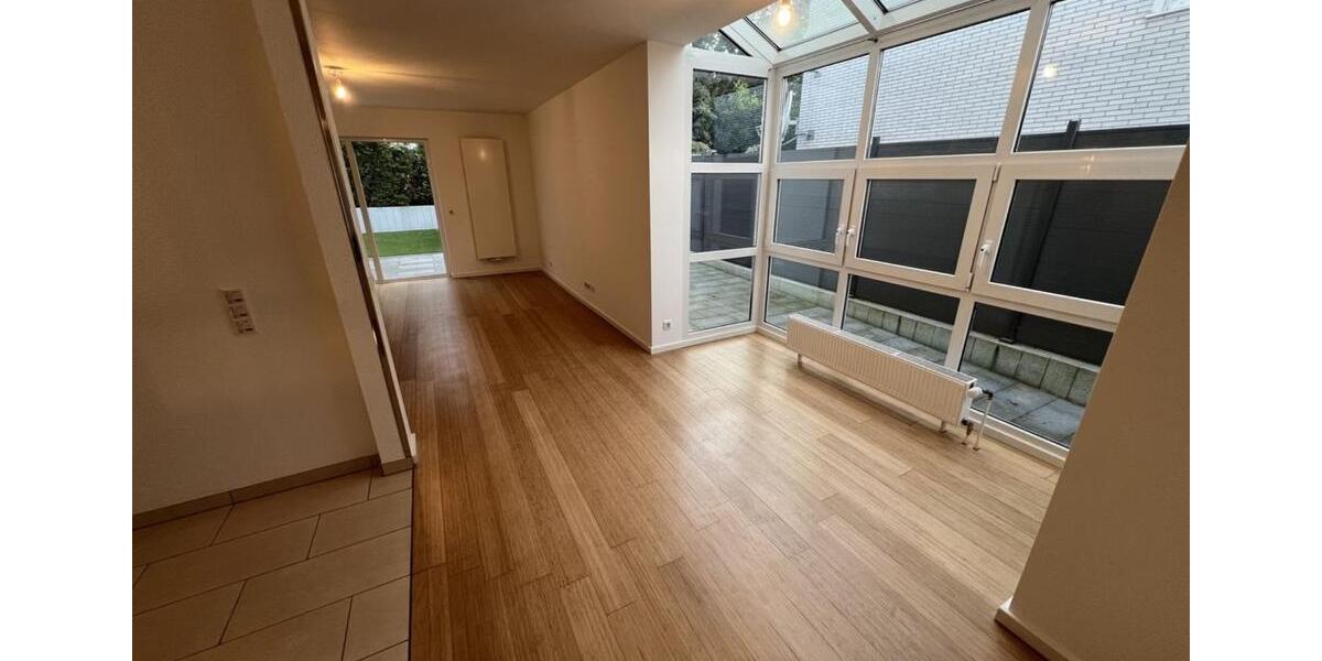Doppelhaushälfte Dortmund Hombruch - 5 Zimmer, 185 m&sup2;, 2.500&euro; | Angebot:25245632