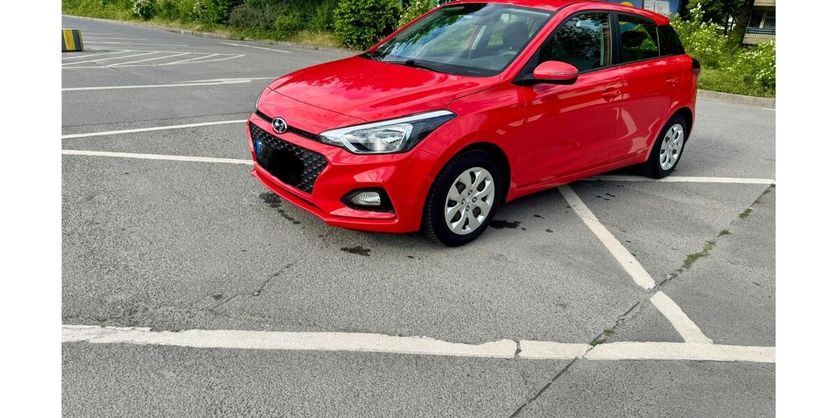Hyundai i20 16.300 km 11.200 &euro; Berlin 12305