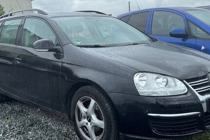 VW Golf 217.000 km 2.499 &euro; Limburg 65552