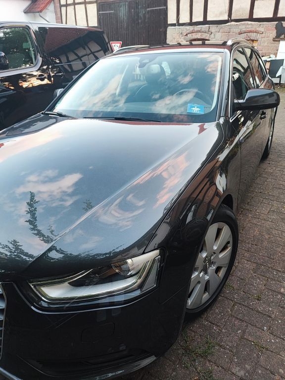 Audi A4 240.455 km 11.900 € Neuental / Neuenhain 34599