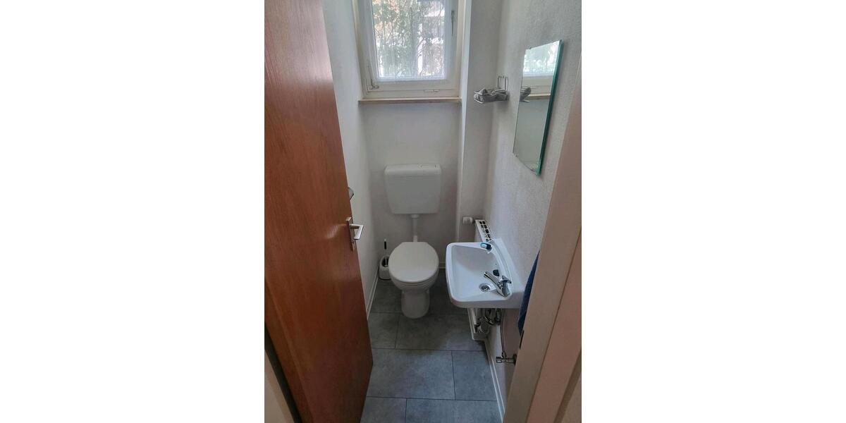 Erdgeschoßwohnung Höchberg - 5.5 Zimmer, 175 m&sup2;, 1.850&euro; | Angebot:26236110