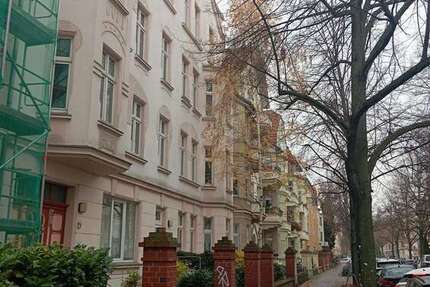 Wohnung zum Kaufen in Magdeburg 142.000 € 105 m² 4 zimmer