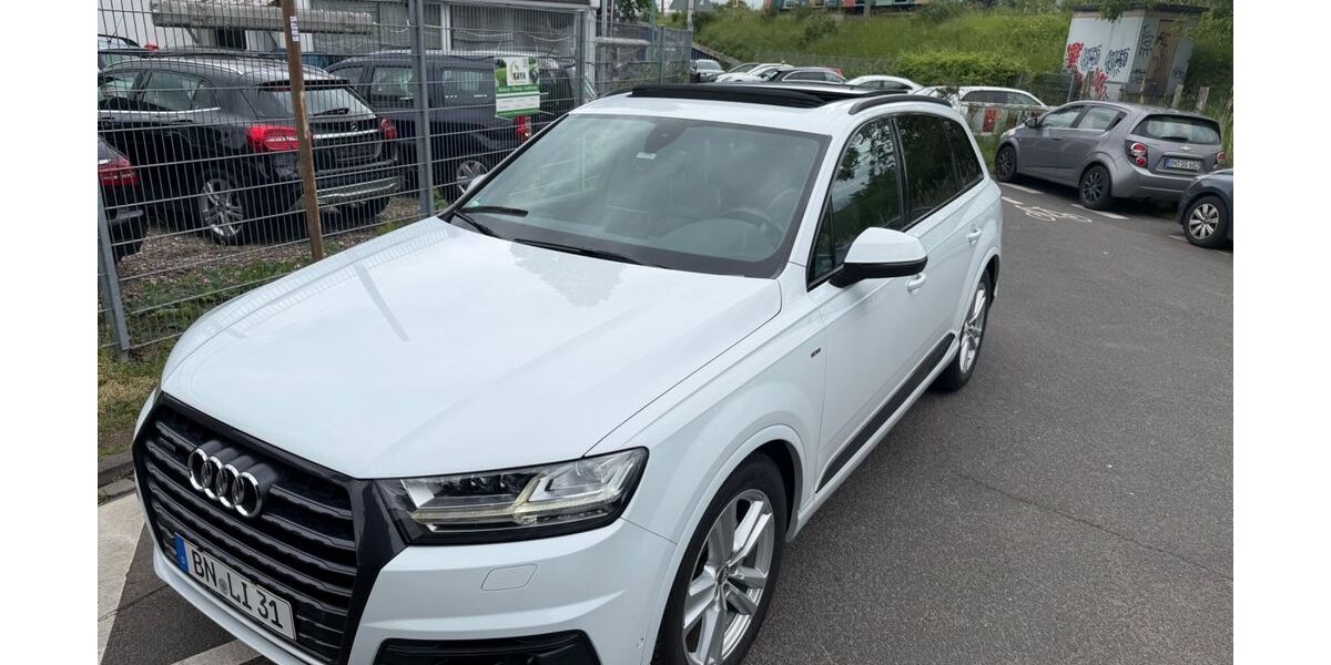 Audi Q7 269.000 km 22.500 &euro; Bonn 53119