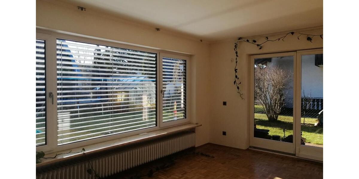 Mehrfamilienhaus, Wohnhaus Möhrendorf - 6.5 Zimmer, 198 m&sup2;, 2.700&euro; | Angebot:26306262