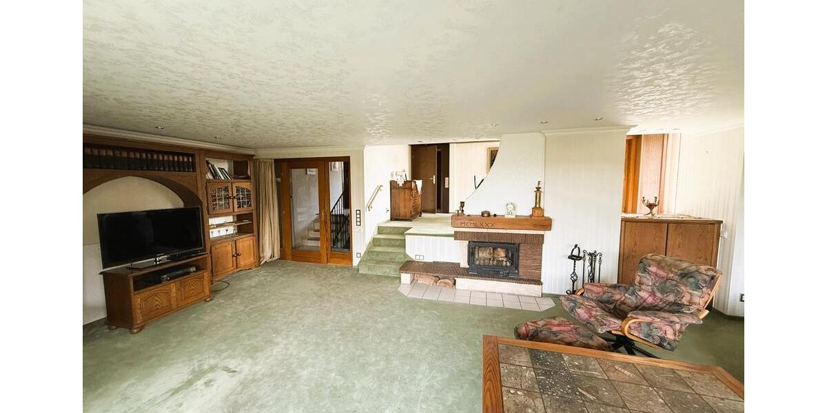 Einfamilienhaus Hückelhoven - 7 Zimmer, 210 m&sup2;, 490.000&euro; | Angebot:25992369