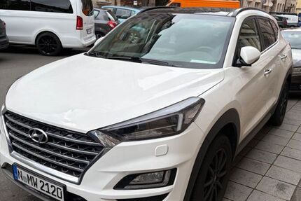 Hyundai TUCSON 88.000 km 16.500 &euro; Nürnberg 90443