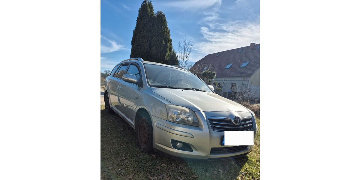Toyota Avensis 229.779 km 4.200 &euro; Röbel/Müritz 17207