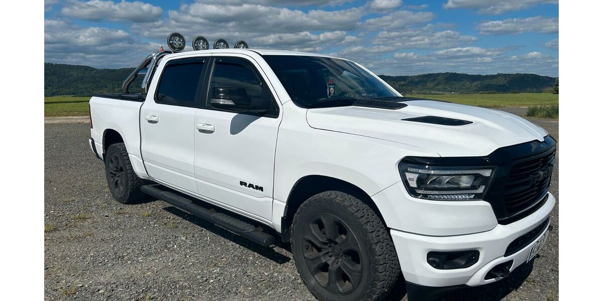 Dodge RAM 67.000 km 46.300 &euro; Stadtsteinach 95346