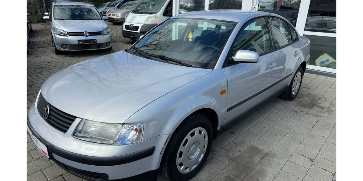 VW Passat 148.000 km 1.800 &euro; Singen 78224