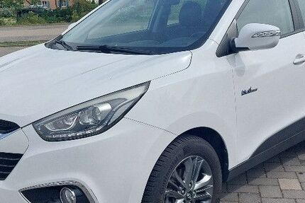 Hyundai ix35 145.300 km 9.500 &euro; Karlsruhe 76185