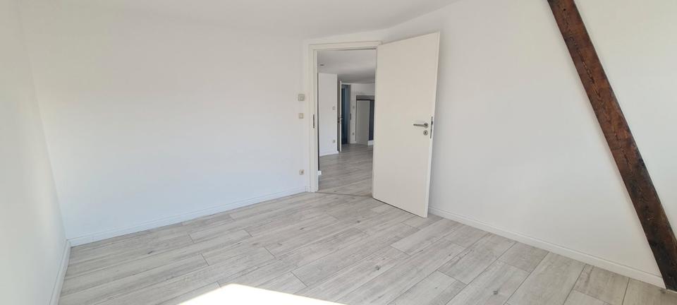 Dachgeschoßwohnung Magdeburg Beyendorf-Sohlen - 2 Zimmer, 73 m&sup2;, 475&euro; | Angebot:27650842
