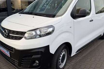 Opel Vivaro 62.300 km 24.950 &euro; Bad Segeberg 23795