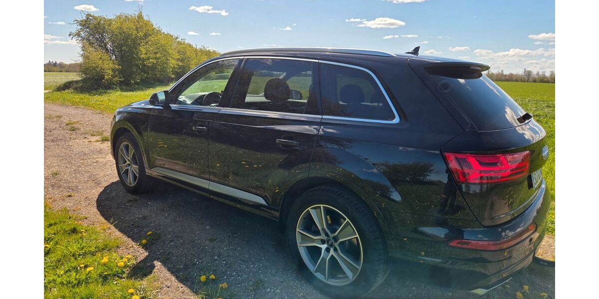 Audi Q7 187.566 km 23.900 &euro; Sieverstedt 24885