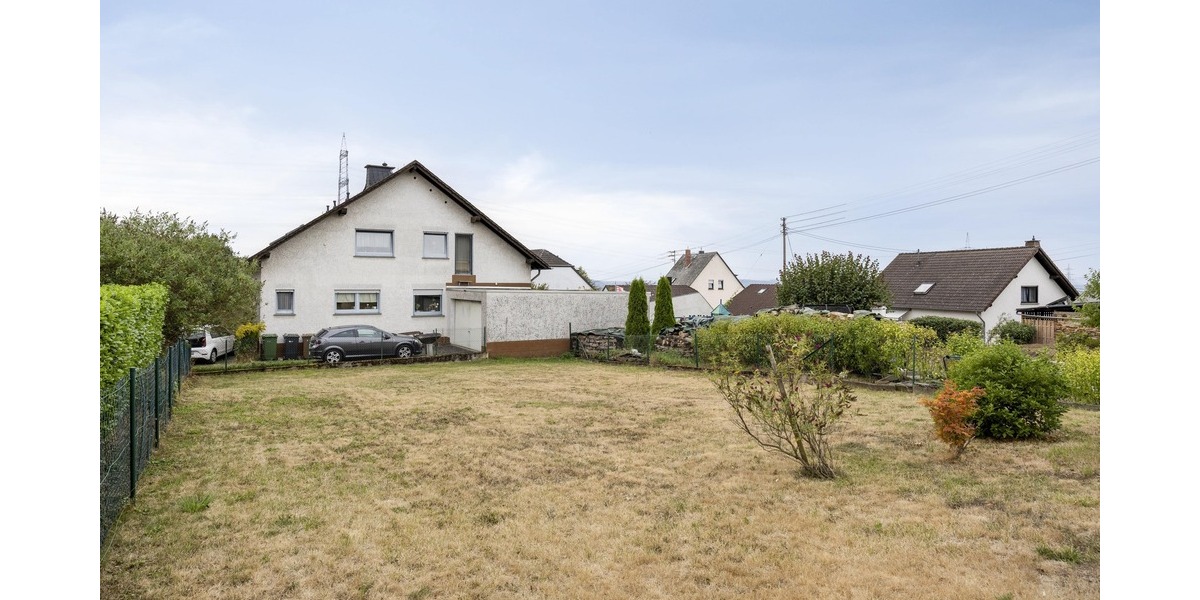 Gemütliches Haus mit großem Grundstück in Simmern - Einfamilienhaus Simmern | Angebot:27280866