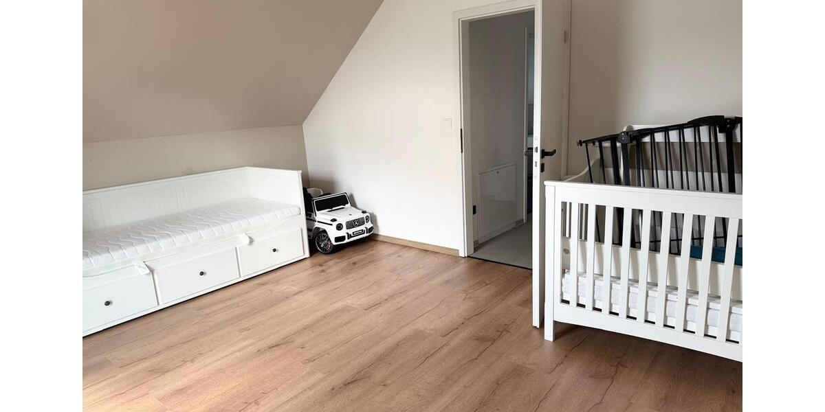 Einfamilienhaus Rehau - 7 Zimmer, 150 m&sup2;, 2.500&euro; | Angebot:23588222