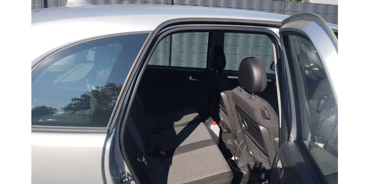 Opel Meriva 171.000 km 2.100 &euro; Dessau-Roßlau 06862