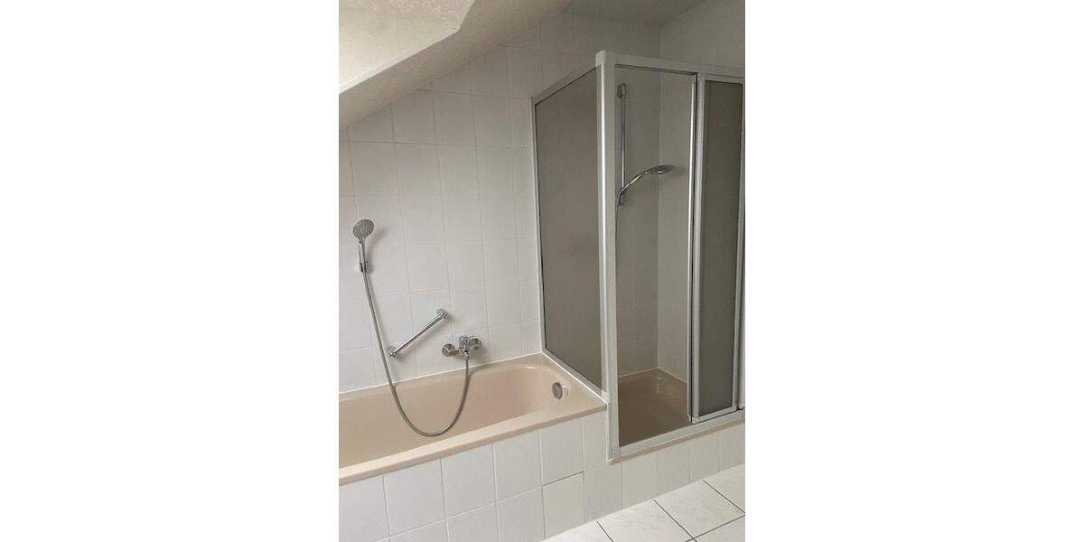 Etagenwohnung Höhr-Grenzhausen Grenzhausen - 2 Zimmer, 79 m&sup2;, 660&euro; | Angebot:23945151