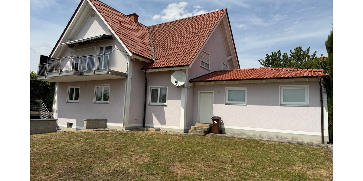 Panoramablick inklusive – Repräsentatives Familienanwesen mit Einliegerwohnung - Zweifamilienhaus Einselthum Rheinland-Pfalz | Angebot:27112158