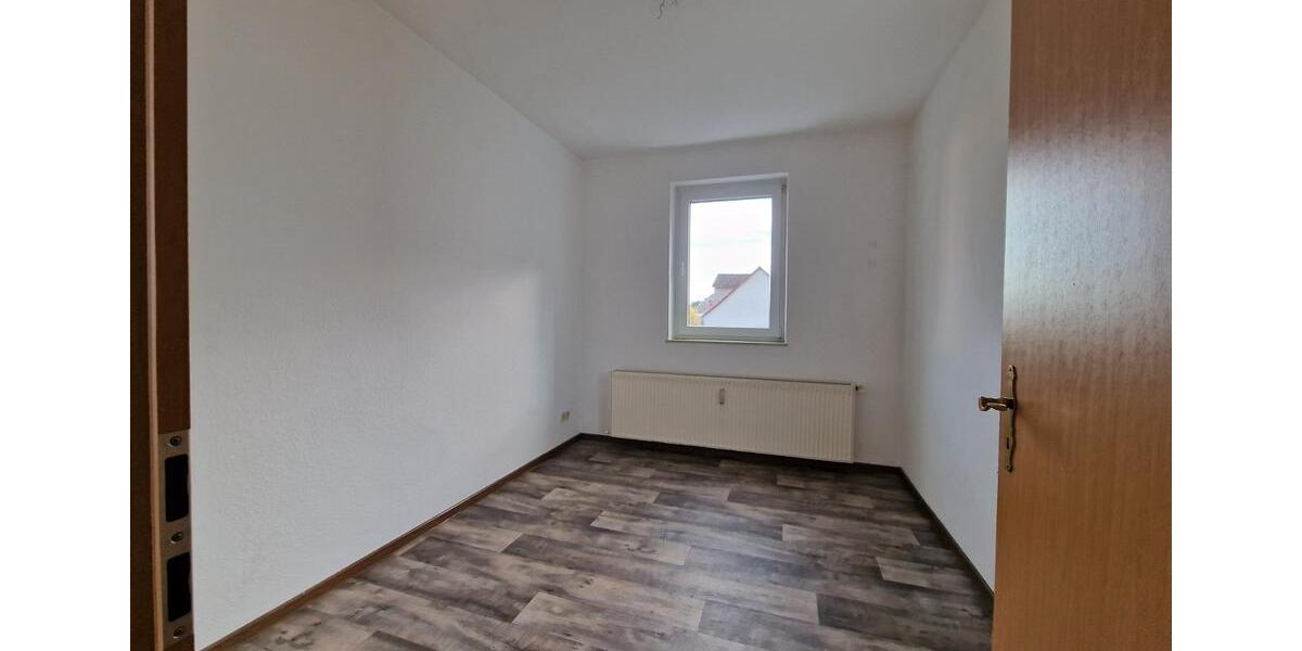 Etagenwohnung Dessau-Roßlau Brambach - 2.5 Zimmer, 54 m&sup2;, 320&euro; | Angebot:26407699