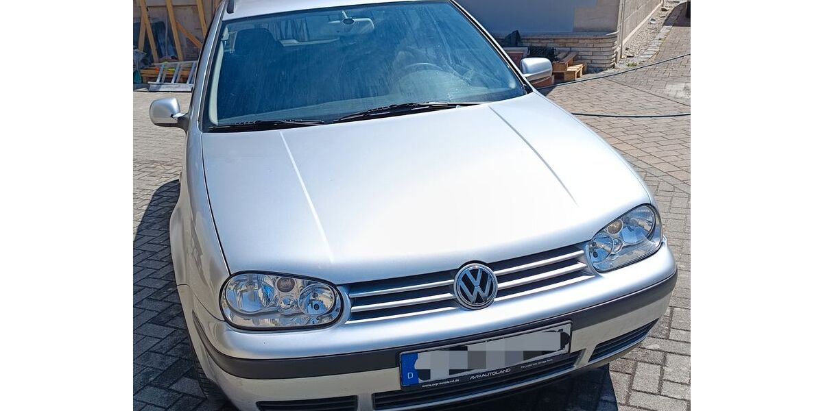 VW Golf 196.931 km 900 &euro; Stockheim 96342