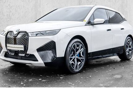 BMW iX 62.484 km 42.995 € Köln-West 50858