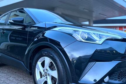 Toyota C-HR 162.000 km 15.900 &euro; Losheim am See 66679