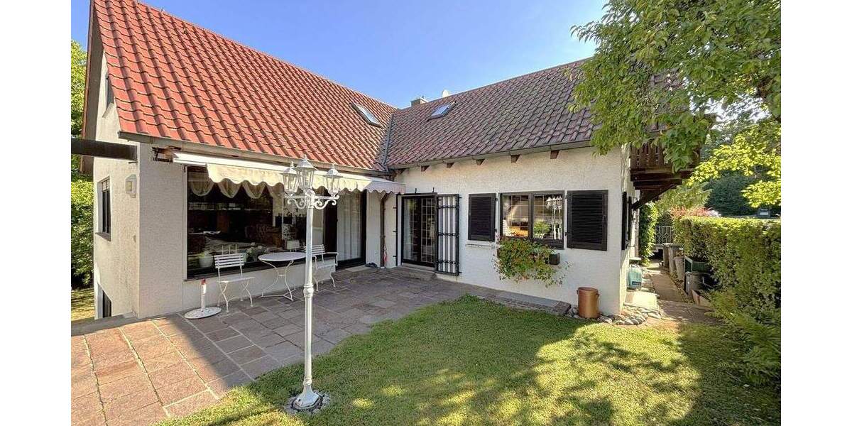 Einfamilienhaus Böblingen - 6 Zimmer, 196 m&sup2;, 950.000&euro; | Angebot:25050982