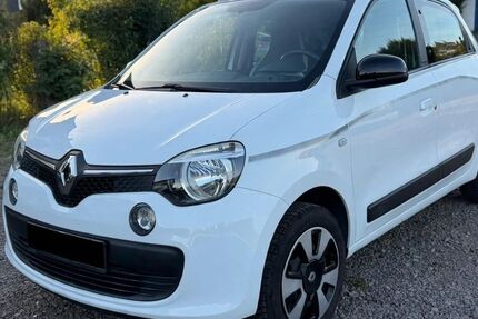 Renault Twingo 15.700 km 7.499 &euro; Dreieich 63303
