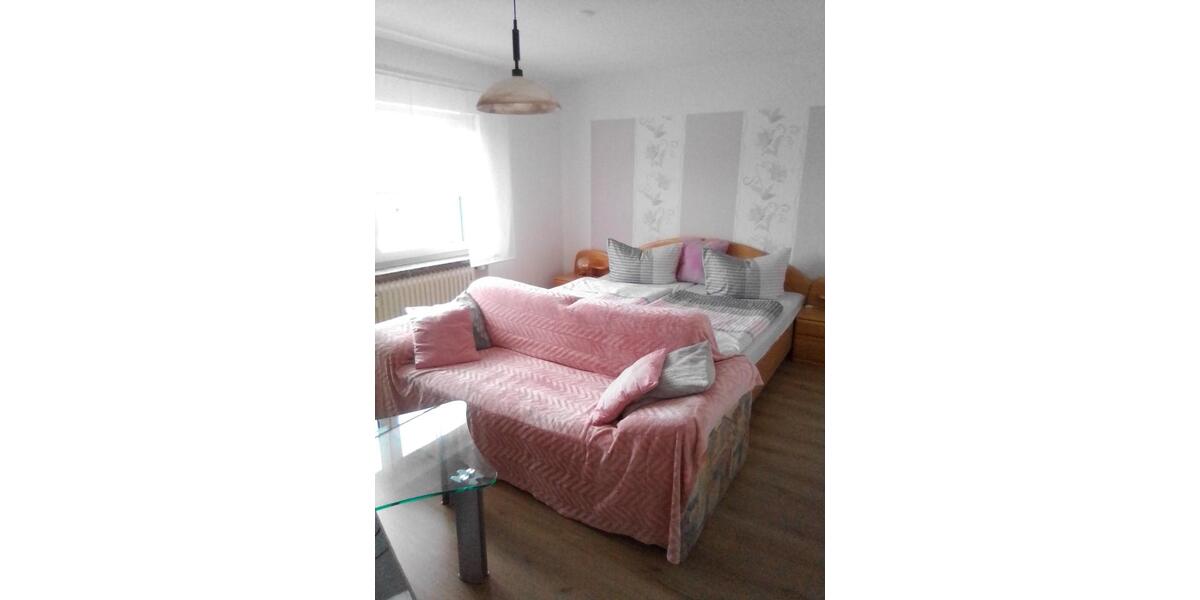 Etagenwohnung Burkardroth - 4 Zimmer, 126 m&sup2;, 60&euro; | Angebot:25636562