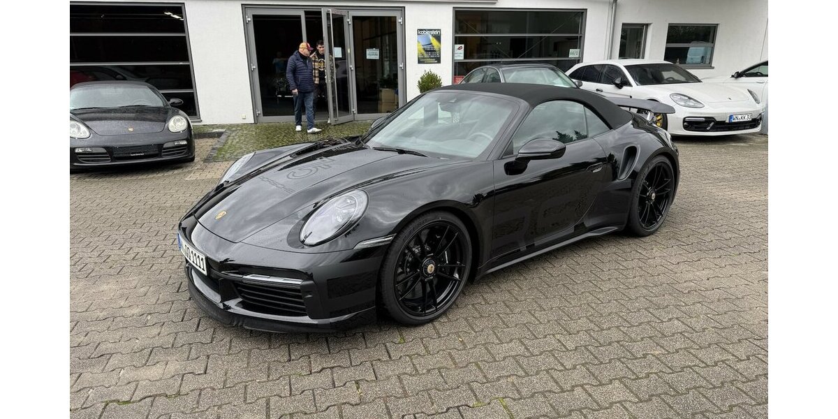 Porsche 992 Turbo S Cabriolet Keramik LED schw/schw/schw 7.000 km 254.900 &euro; Schorndorf 73614